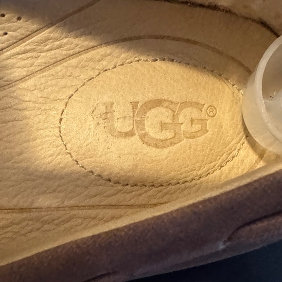 Like New UGG Men\'s Chestnut Suede Loafer